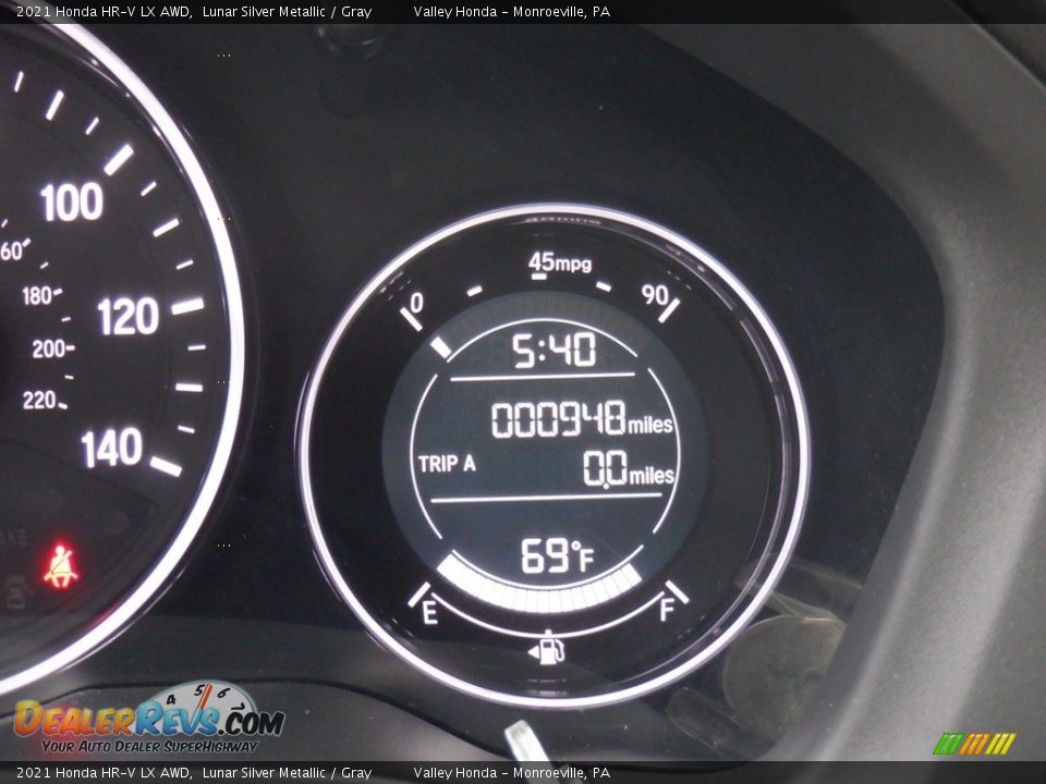 2021 Honda HR-V LX AWD Lunar Silver Metallic / Gray Photo #32