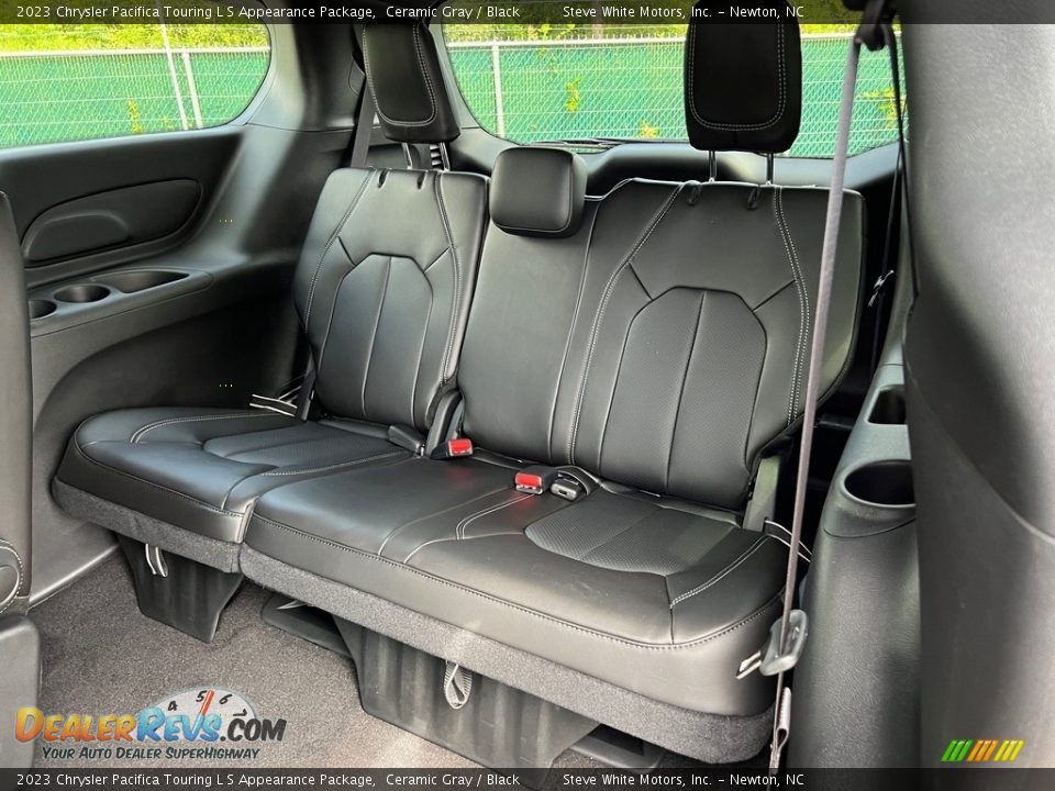 Rear Seat of 2023 Chrysler Pacifica Touring L S Appearance Package Photo #15