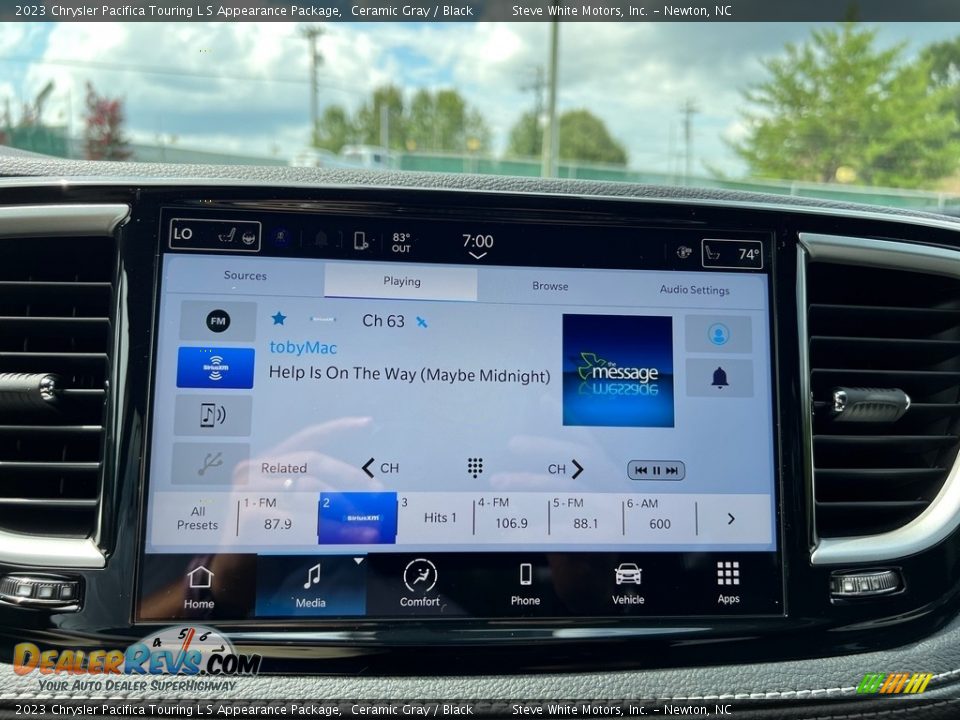 Audio System of 2023 Chrysler Pacifica Touring L S Appearance Package Photo #22