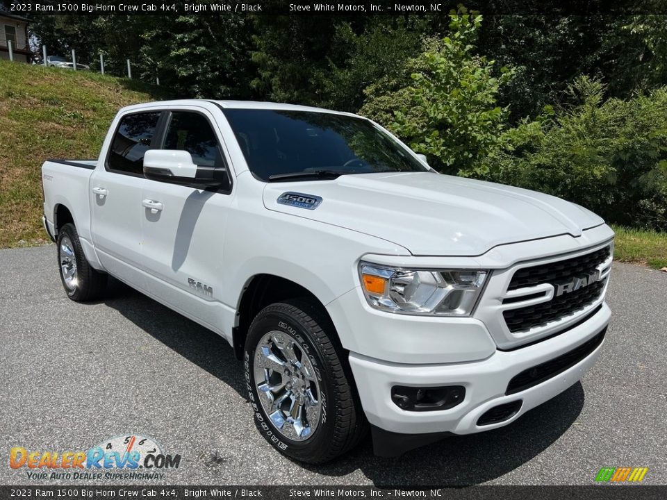 2023 Ram 1500 Big Horn Crew Cab 4x4 Bright White / Black Photo #4