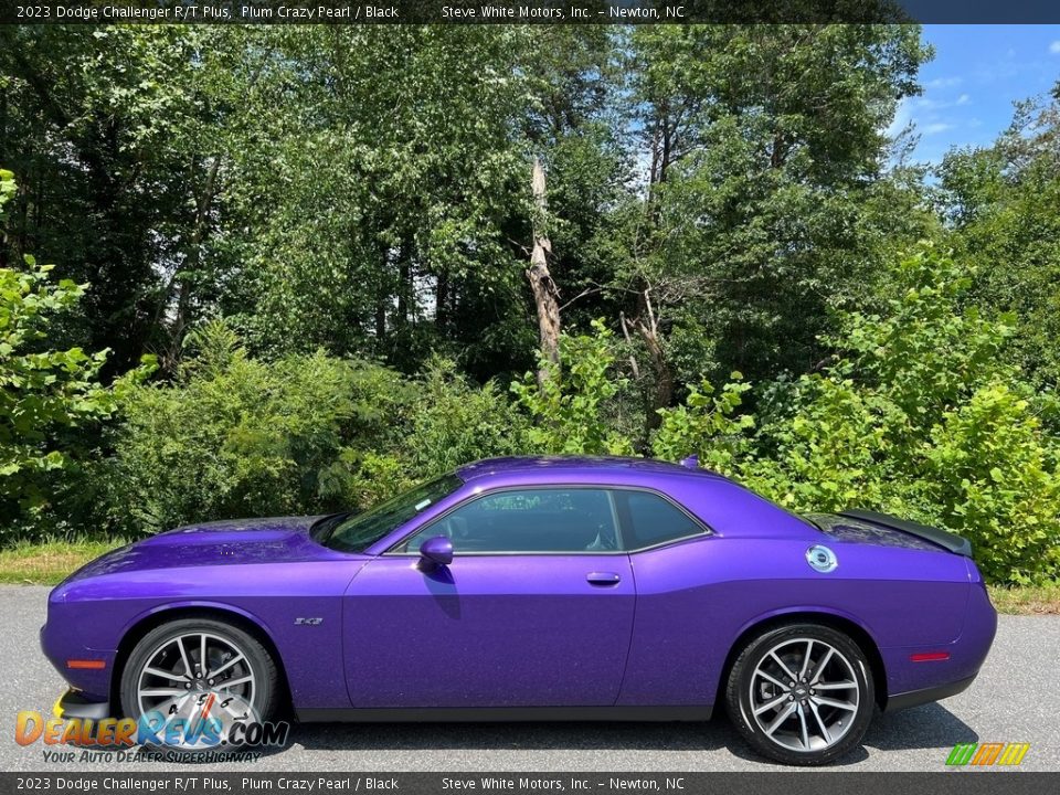 Plum Crazy Pearl 2023 Dodge Challenger R/T Plus Photo #1