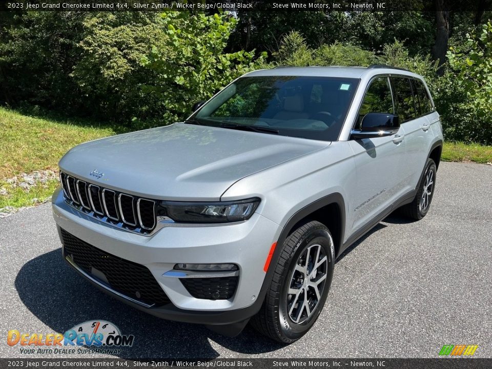 2023 Jeep Grand Cherokee Limited 4x4 Silver Zynith / Wicker Beige/Global Black Photo #2