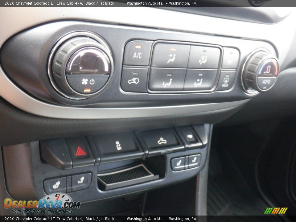 Controls of 2020 Chevrolet Colorado LT Crew Cab 4x4 Photo #21