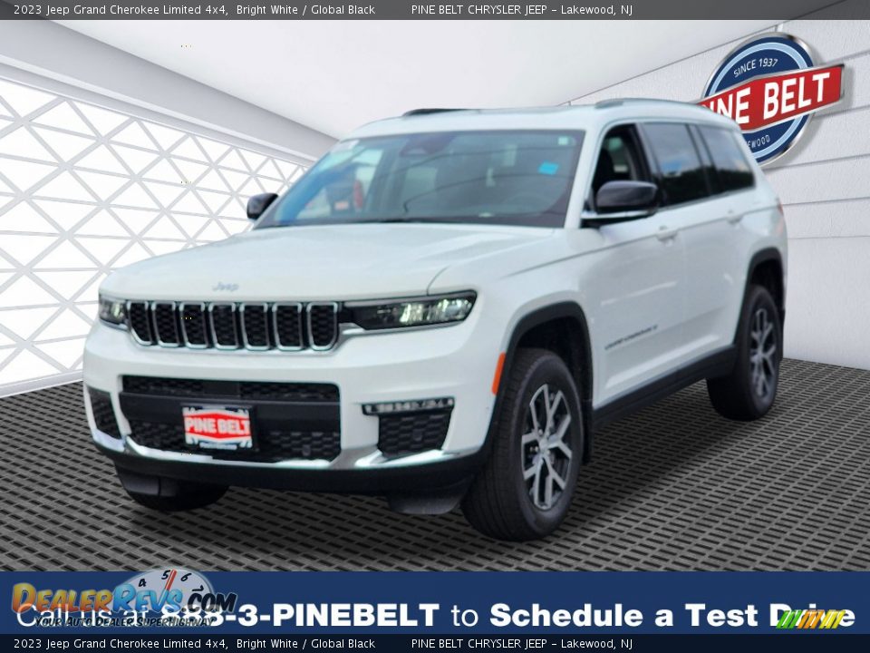 2023 Jeep Grand Cherokee Limited 4x4 Bright White / Global Black Photo #1