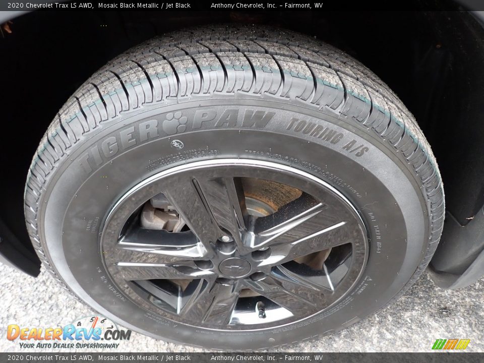 2020 Chevrolet Trax LS AWD Wheel Photo #10