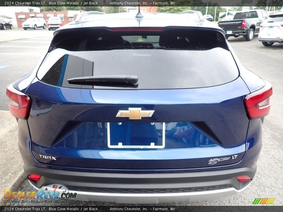 2024 Chevrolet Trax LT Blue Glow Metallic / Jet Black Photo #4