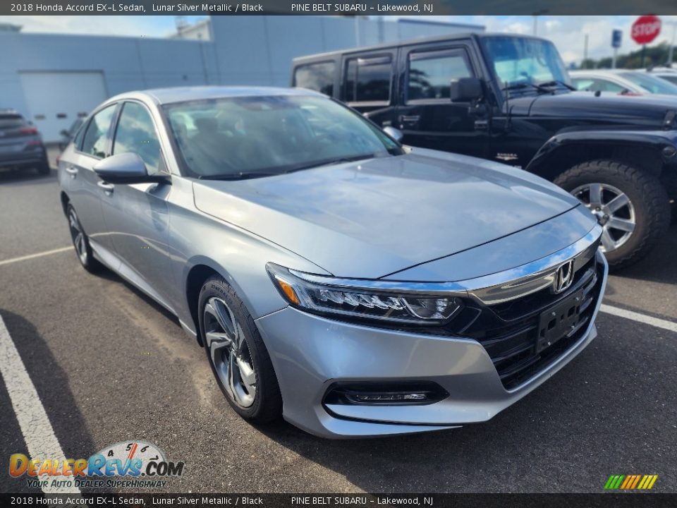 Front 3/4 View of 2018 Honda Accord EX-L Sedan Photo #2
