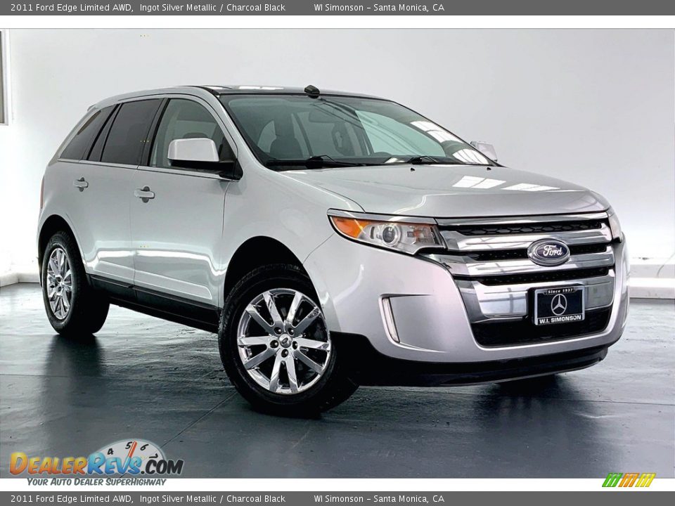 Front 3/4 View of 2011 Ford Edge Limited AWD Photo #33