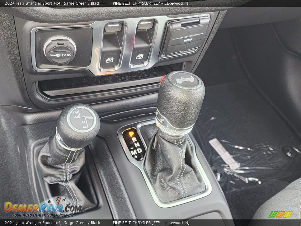 2024 Jeep Wrangler Sport 4x4 Shifter Photo #13