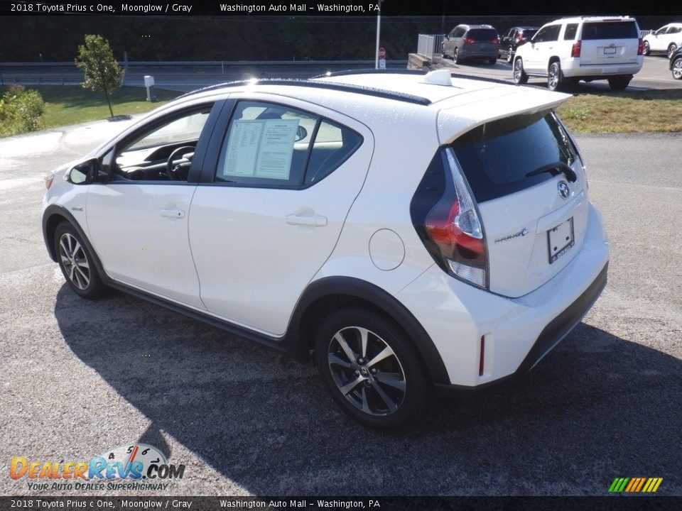 2018 Toyota Prius c One Moonglow / Gray Photo #14