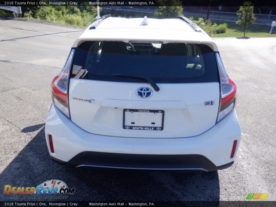 2018 Toyota Prius c One Moonglow / Gray Photo #15