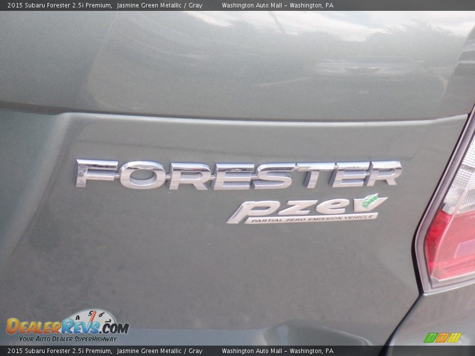 2015 Subaru Forester 2.5i Premium Jasmine Green Metallic / Gray Photo #9