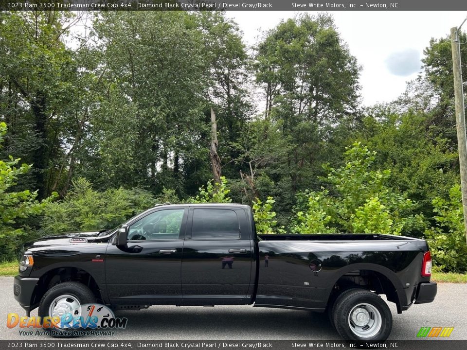 2023 Ram 3500 Tradesman Crew Cab 4x4 Diamond Black Crystal Pearl / Diesel Gray/Black Photo #1