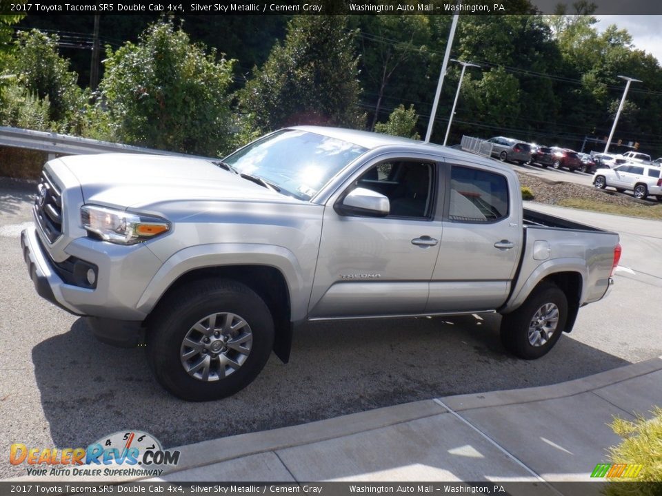 2017 Toyota Tacoma SR5 Double Cab 4x4 Silver Sky Metallic / Cement Gray Photo #14