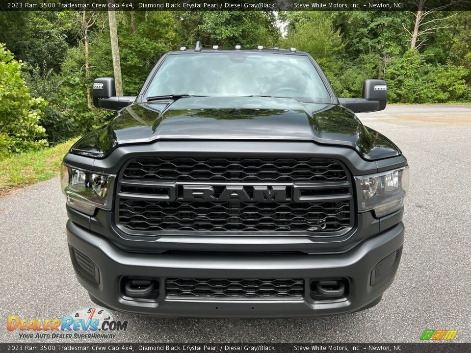 2023 Ram 3500 Tradesman Crew Cab 4x4 Diamond Black Crystal Pearl / Diesel Gray/Black Photo #3