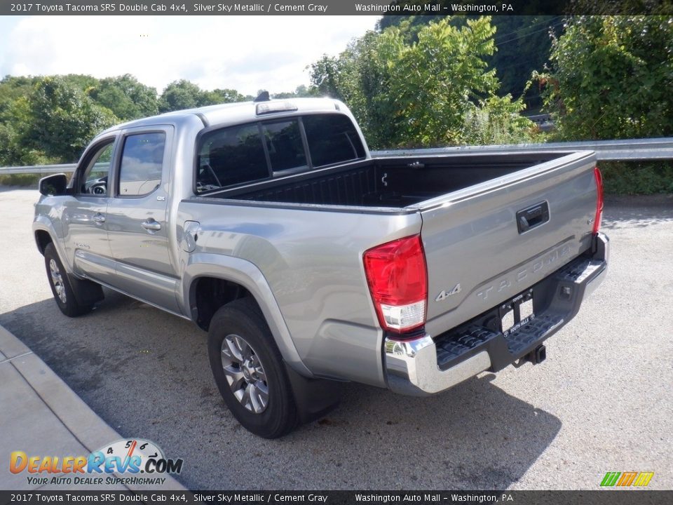 2017 Toyota Tacoma SR5 Double Cab 4x4 Silver Sky Metallic / Cement Gray Photo #15