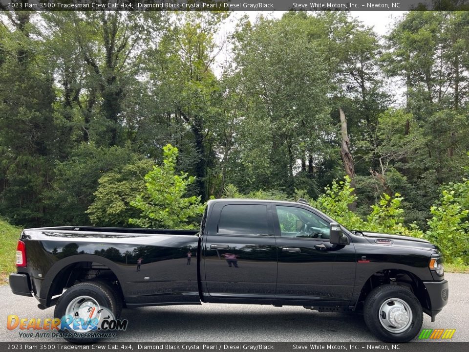 2023 Ram 3500 Tradesman Crew Cab 4x4 Diamond Black Crystal Pearl / Diesel Gray/Black Photo #5