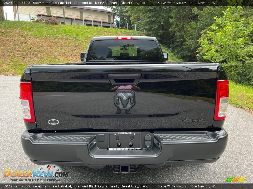 2023 Ram 3500 Tradesman Crew Cab 4x4 Diamond Black Crystal Pearl / Diesel Gray/Black Photo #7