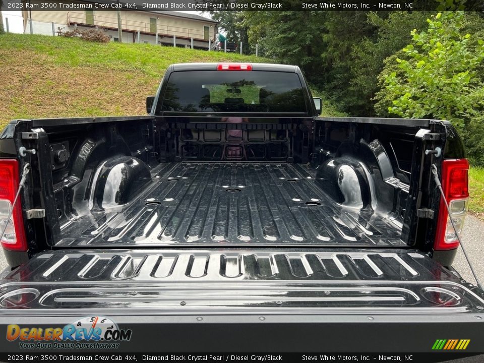 2023 Ram 3500 Tradesman Crew Cab 4x4 Diamond Black Crystal Pearl / Diesel Gray/Black Photo #8