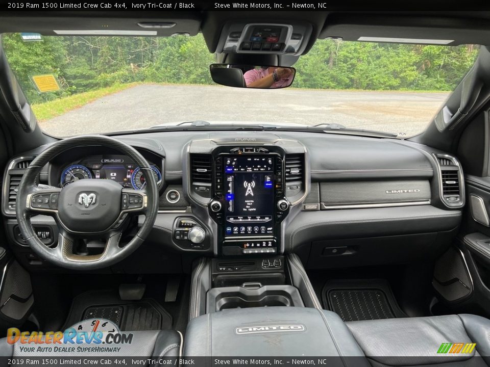 Dashboard of 2019 Ram 1500 Limited Crew Cab 4x4 Photo #20