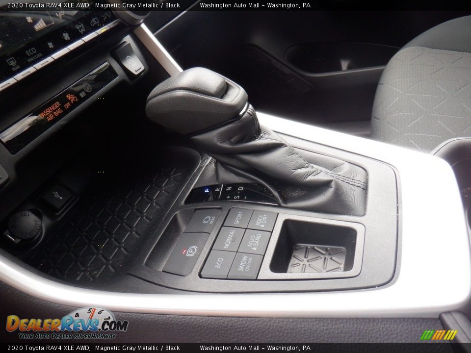 2020 Toyota RAV4 XLE AWD Shifter Photo #24