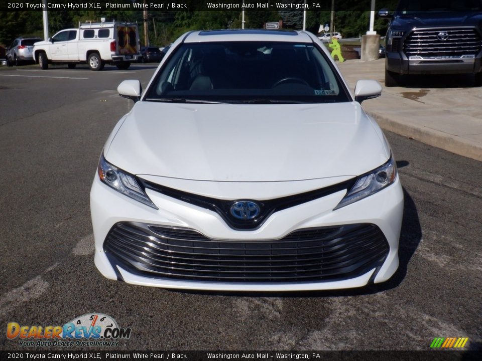 2020 Toyota Camry Hybrid XLE Platinum White Pearl / Black Photo #16