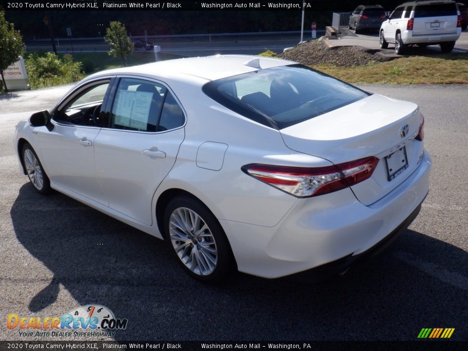 2020 Toyota Camry Hybrid XLE Platinum White Pearl / Black Photo #19