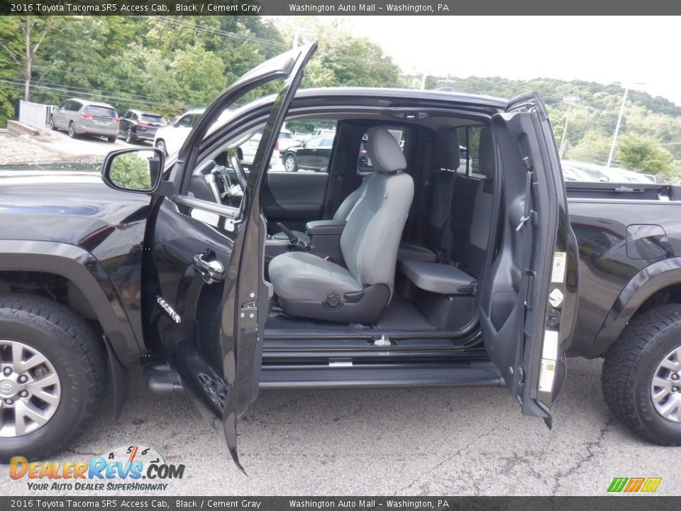 2016 Toyota Tacoma SR5 Access Cab Black / Cement Gray Photo #4