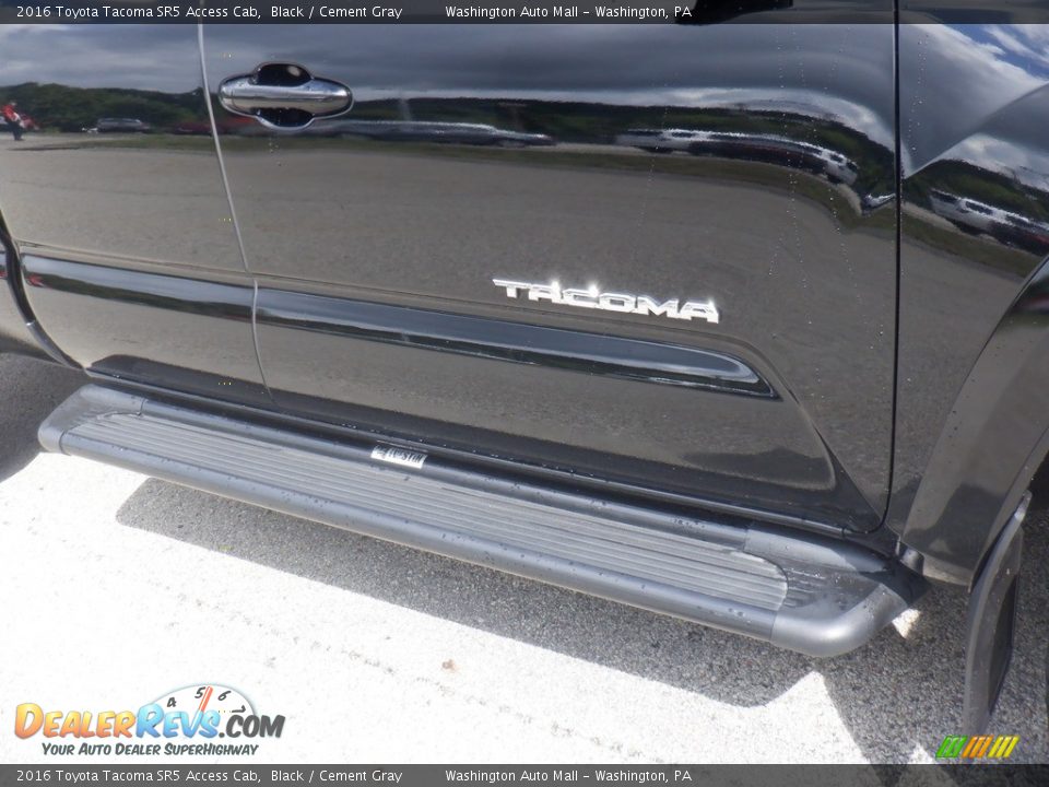 2016 Toyota Tacoma SR5 Access Cab Black / Cement Gray Photo #12