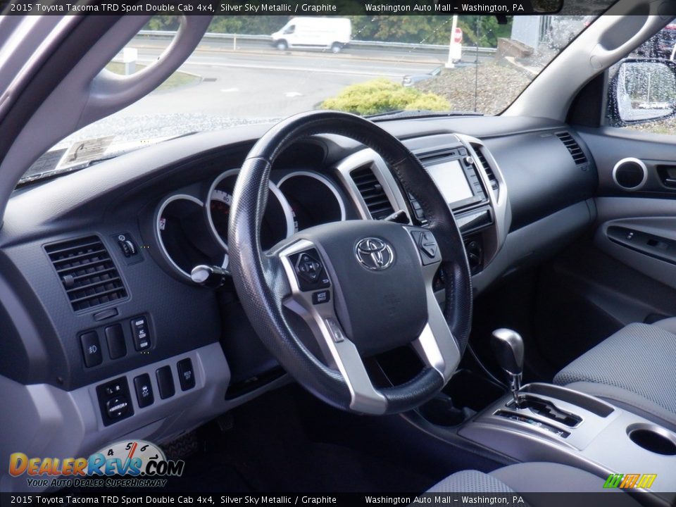 2015 Toyota Tacoma TRD Sport Double Cab 4x4 Silver Sky Metallic / Graphite Photo #24