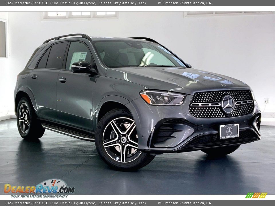 Front 3/4 View of 2024 Mercedes-Benz GLE 450e 4Matic Plug-In Hybrid Photo #12