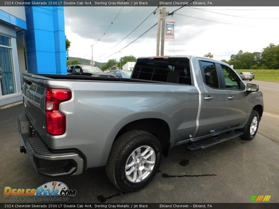 2024 Chevrolet Silverado 1500 LT Double Cab 4x4 Sterling Gray Metallic / Jet Black Photo #4