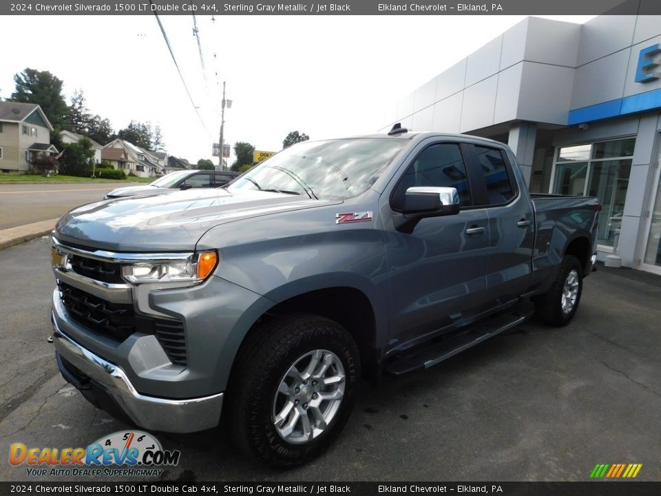 2024 Chevrolet Silverado 1500 LT Double Cab 4x4 Sterling Gray Metallic / Jet Black Photo #10