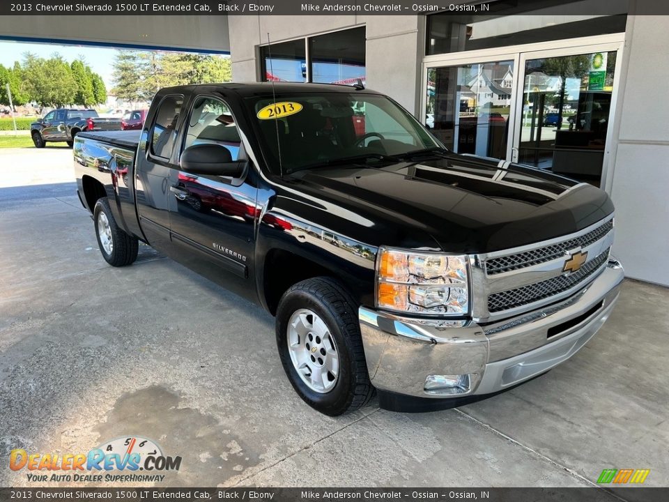 Front 3/4 View of 2013 Chevrolet Silverado 1500 LT Extended Cab Photo #5