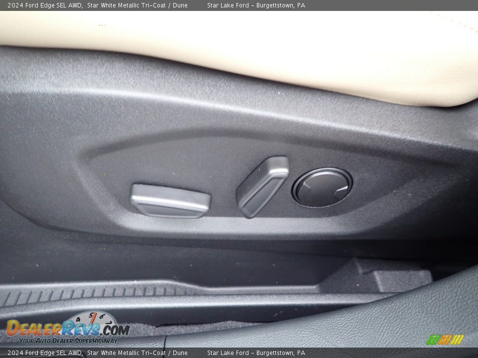 Front Seat of 2024 Ford Edge SEL AWD Photo #15