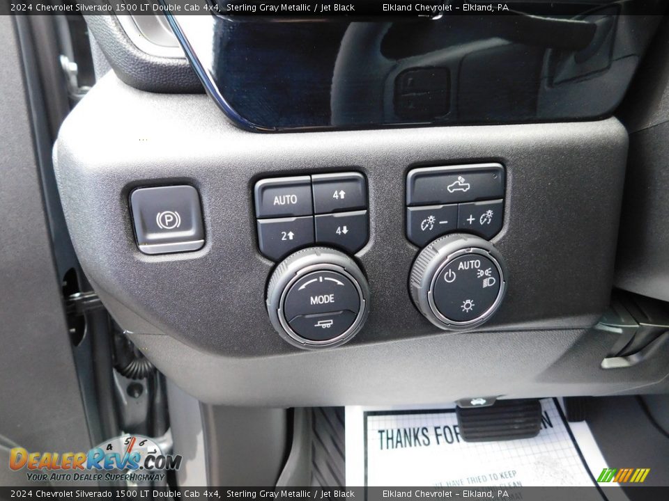 Controls of 2024 Chevrolet Silverado 1500 LT Double Cab 4x4 Photo #31