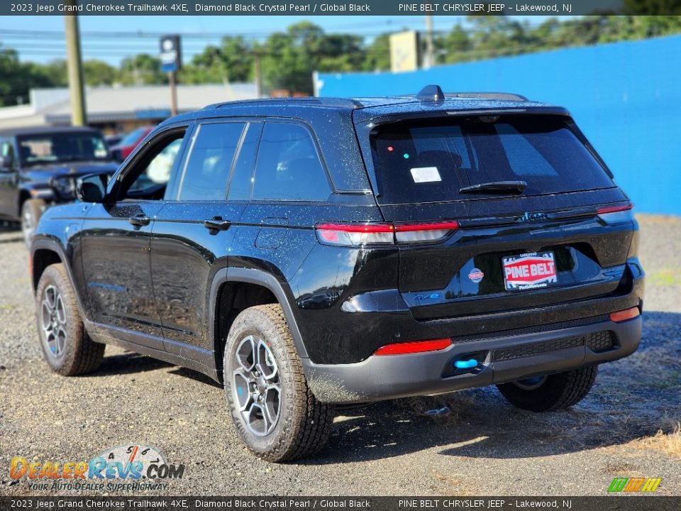 2023 Jeep Grand Cherokee Trailhawk 4XE Diamond Black Crystal Pearl / Global Black Photo #4