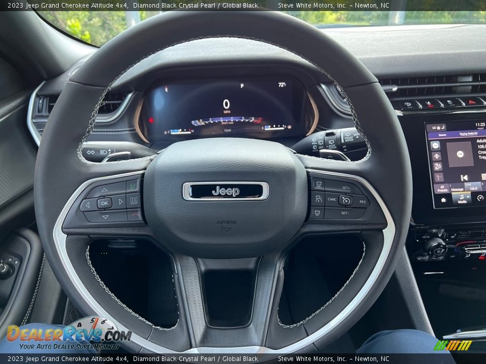 2023 Jeep Grand Cherokee Altitude 4x4 Steering Wheel Photo #19