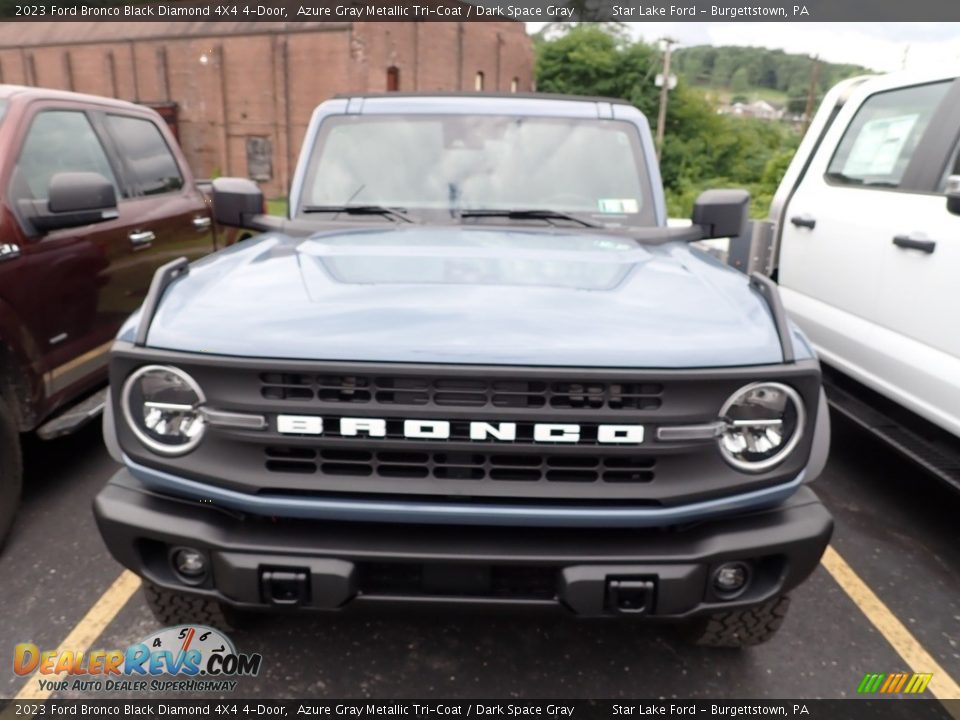 2023 Ford Bronco Black Diamond 4X4 4-Door Azure Gray Metallic Tri-Coat / Dark Space Gray Photo #2
