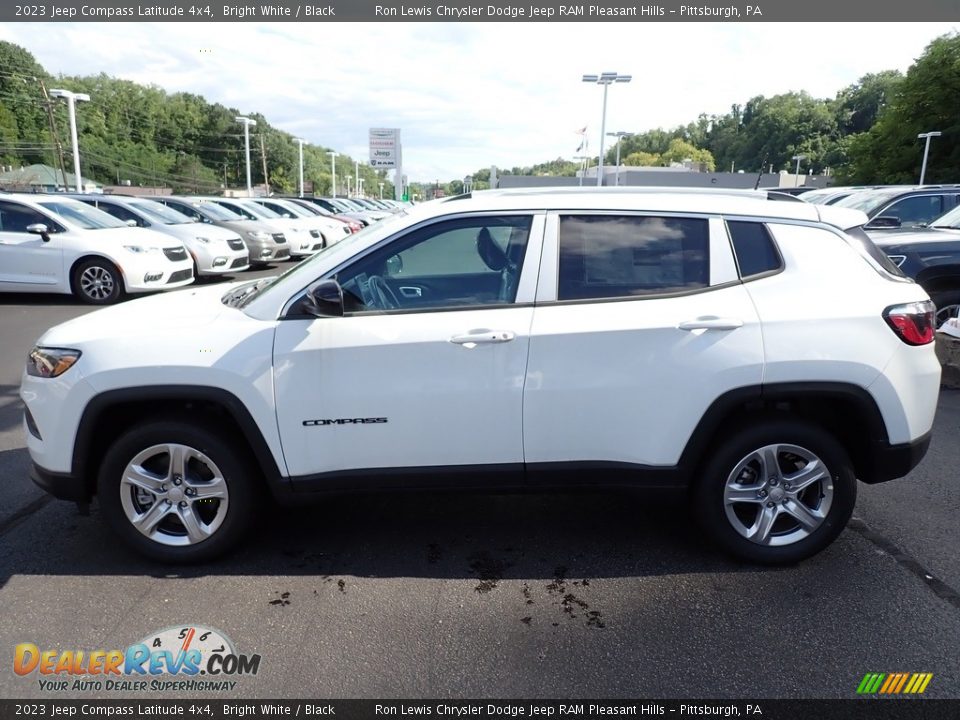 2023 Jeep Compass Latitude 4x4 Bright White / Black Photo #2