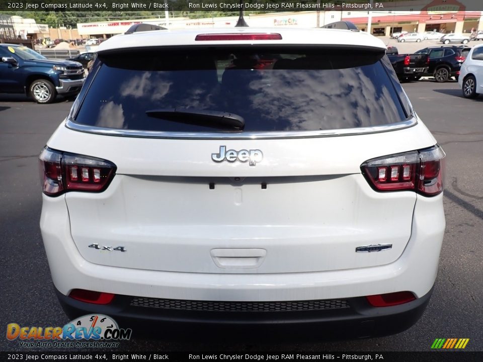 2023 Jeep Compass Latitude 4x4 Bright White / Black Photo #4