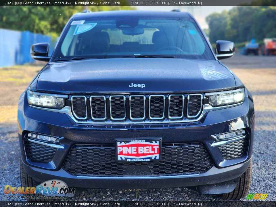 2023 Jeep Grand Cherokee Limited 4x4 Midnight Sky / Global Black Photo #2