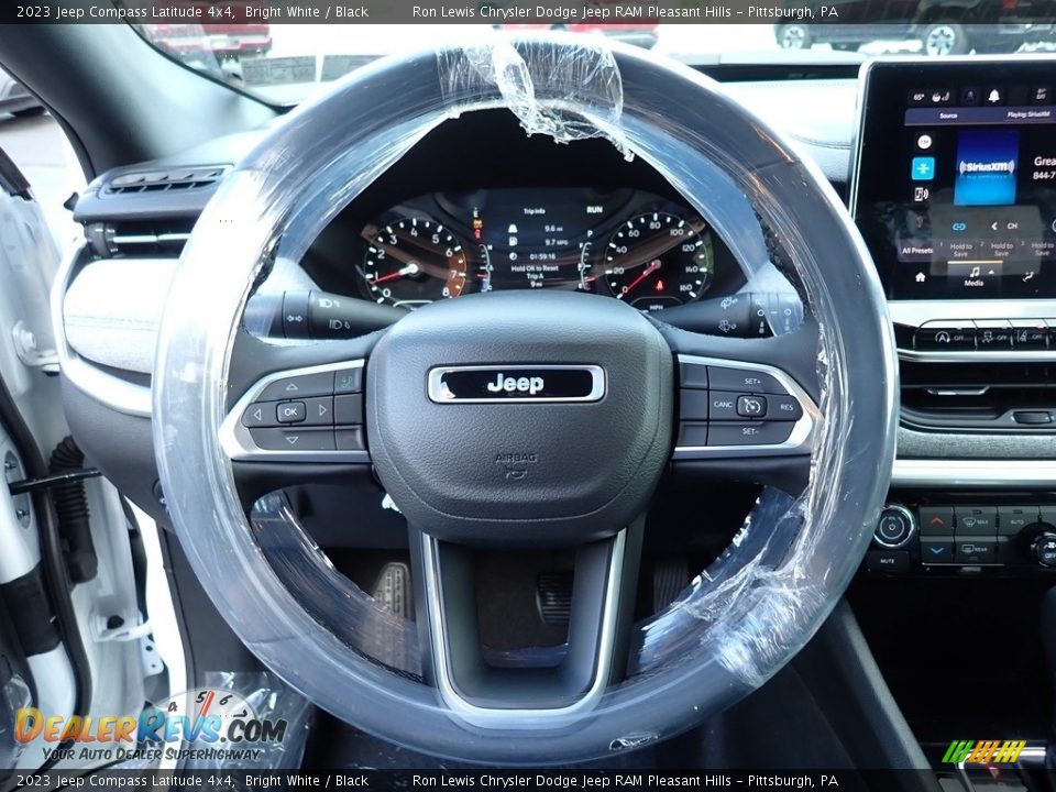 2023 Jeep Compass Latitude 4x4 Bright White / Black Photo #17