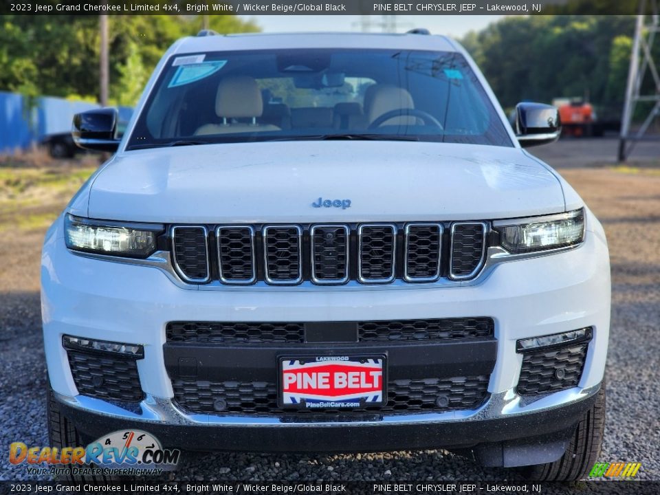 2023 Jeep Grand Cherokee L Limited 4x4 Bright White / Wicker Beige/Global Black Photo #2