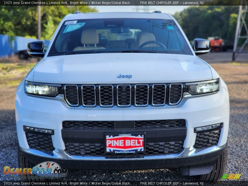 2023 Jeep Grand Cherokee L Limited 4x4 Bright White / Wicker Beige/Global Black Photo #2