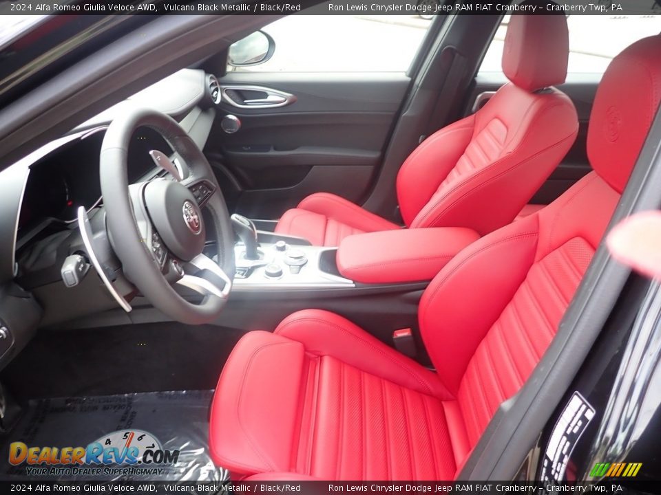 Front Seat of 2024 Alfa Romeo Giulia Veloce AWD Photo #13