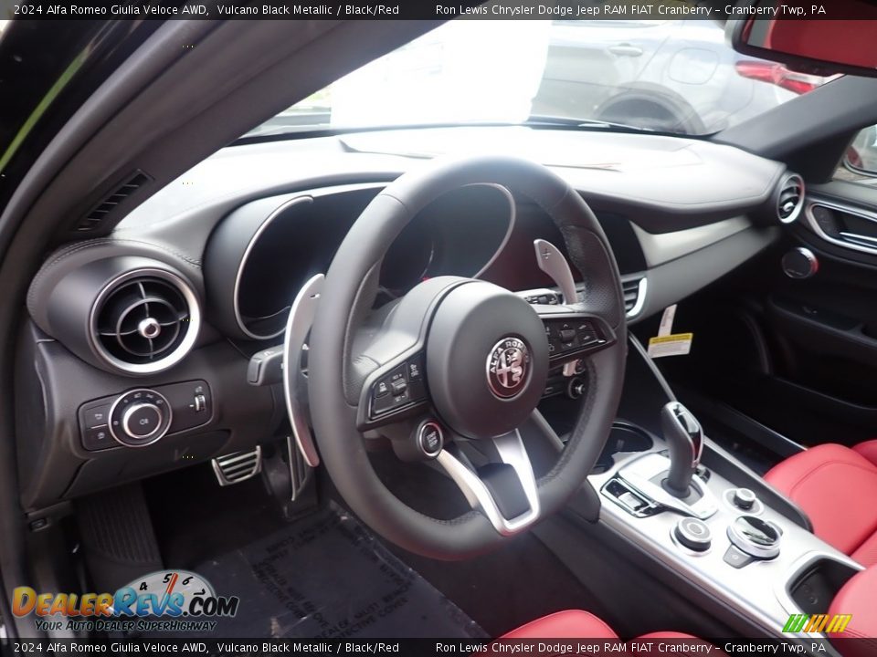 2024 Alfa Romeo Giulia Veloce AWD Steering Wheel Photo #15