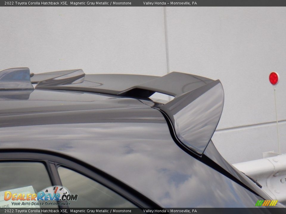 2022 Toyota Corolla Hatchback XSE Magnetic Gray Metallic / Moonstone Photo #4