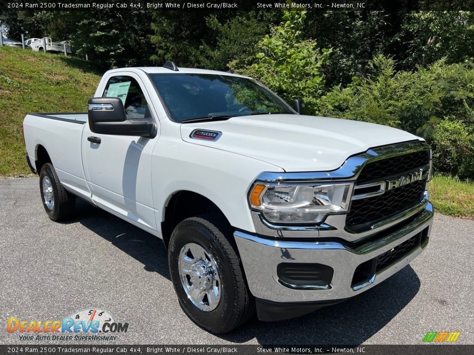 Front 3/4 View of 2024 Ram 2500 Tradesman Regular Cab 4x4 Photo #4