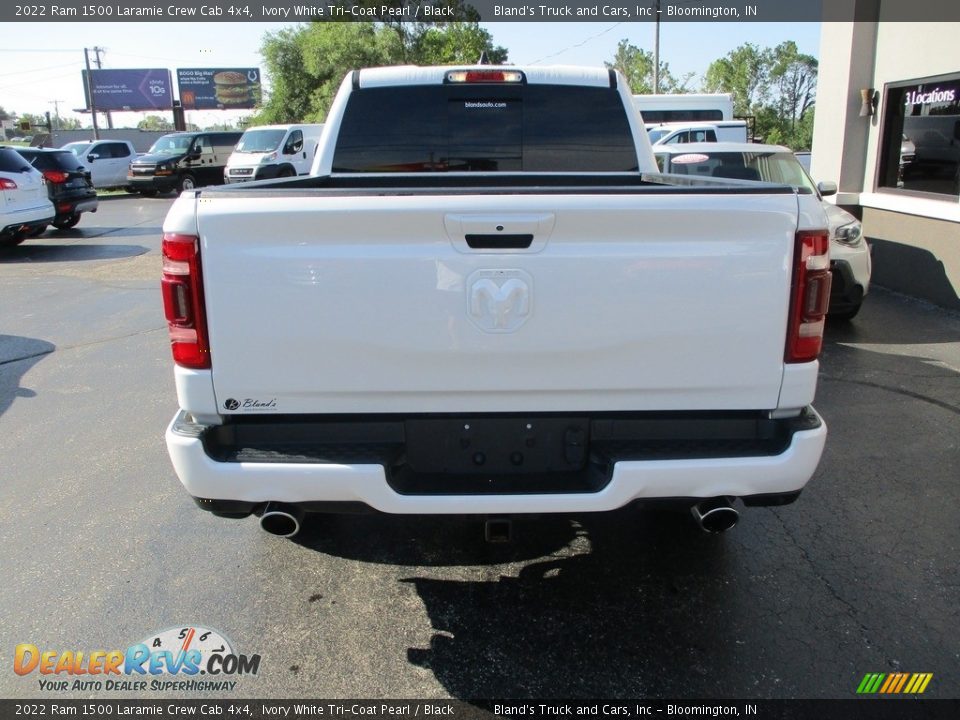 2022 Ram 1500 Laramie Crew Cab 4x4 Ivory White Tri-Coat Pearl / Black Photo #29